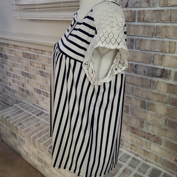 Stripped top - Picture 3 of 4